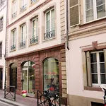 Appartement Typique Et Cosy A Deux Pas De La Cathedrale