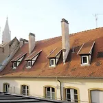 Appartement Typique Et Cosy A Deux Pas De La Cathedrale