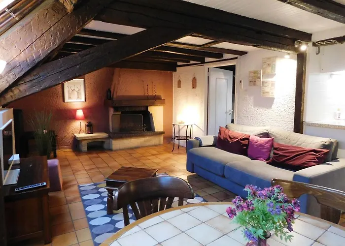 Appartement Typique Et Cosy A Deux Pas De La Cathedrale