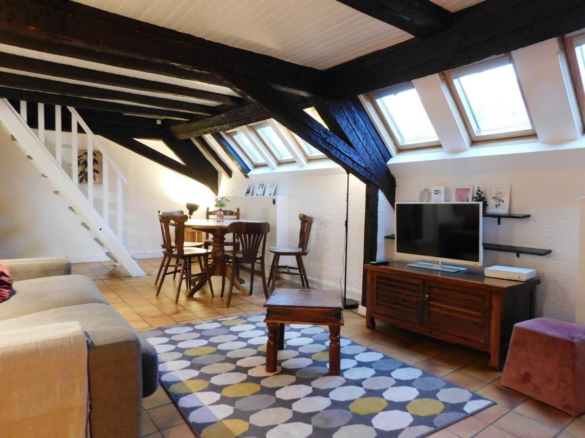 Typique Et Cosy A Deux Pas De La Cathedrale Appartement