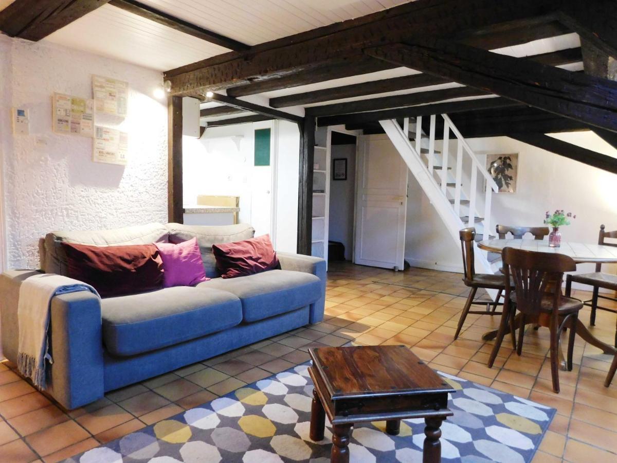 Typique Et Cosy A Deux Pas De La Cathedrale Appartement Strasbourg